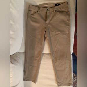 Banana Republic Athletic Tapered Traveler Pant 33x30